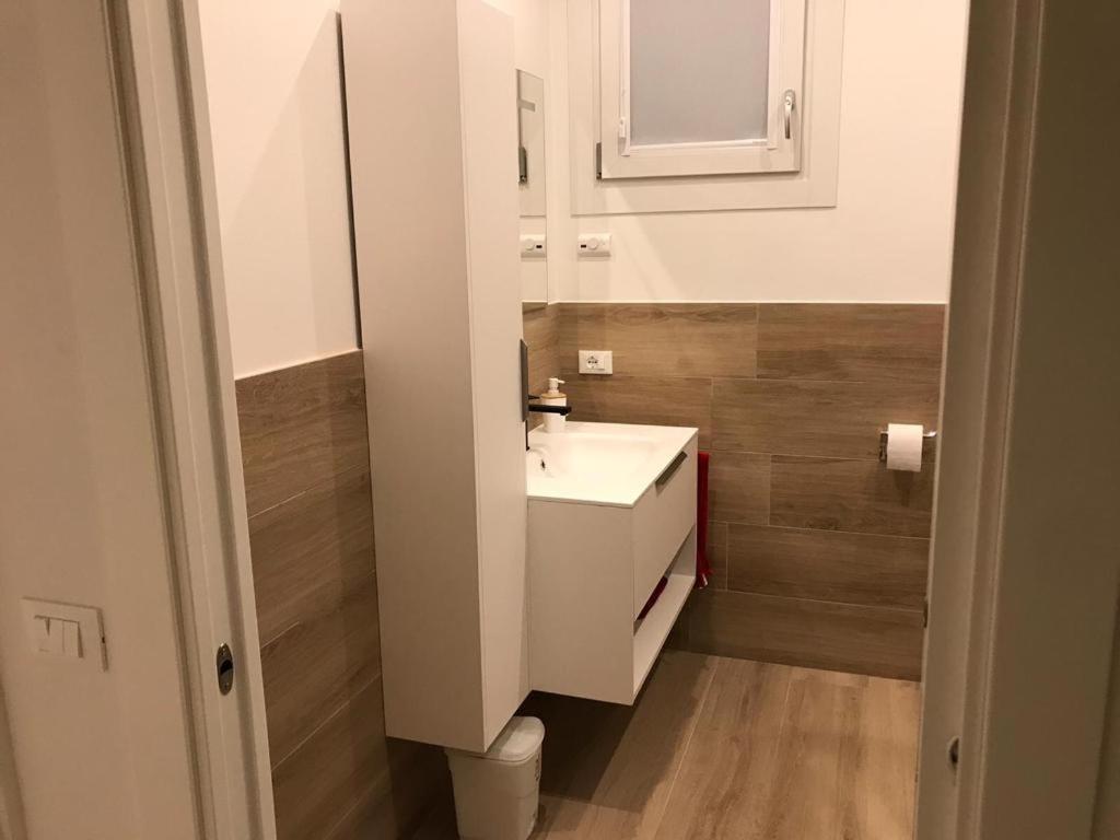 Dimora Aurora Hotel Pastrengo Bagian luar foto