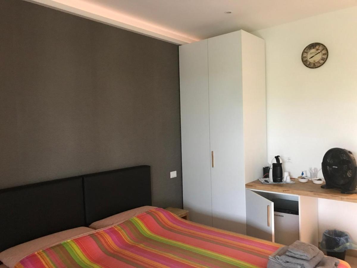 Dimora Aurora Hotel Pastrengo Bagian luar foto