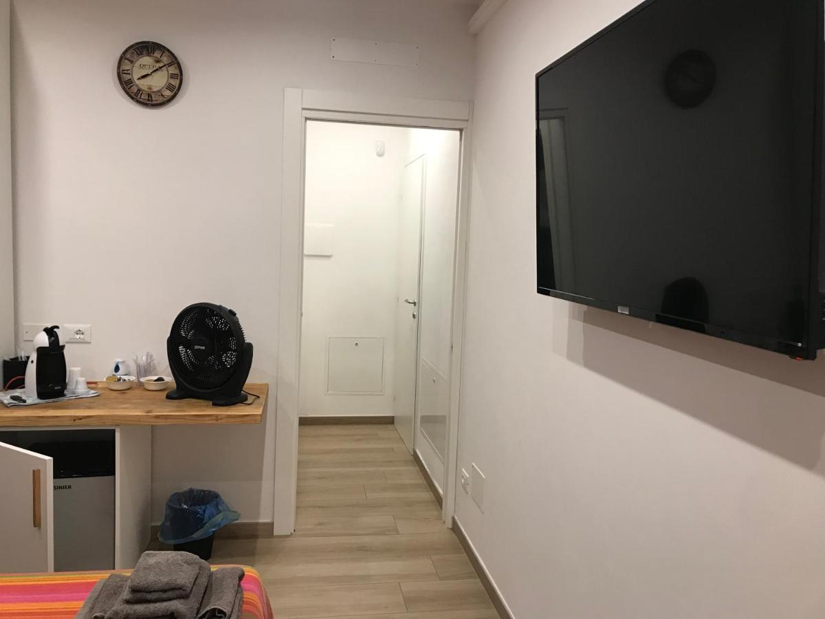 Dimora Aurora Hotel Pastrengo Bagian luar foto
