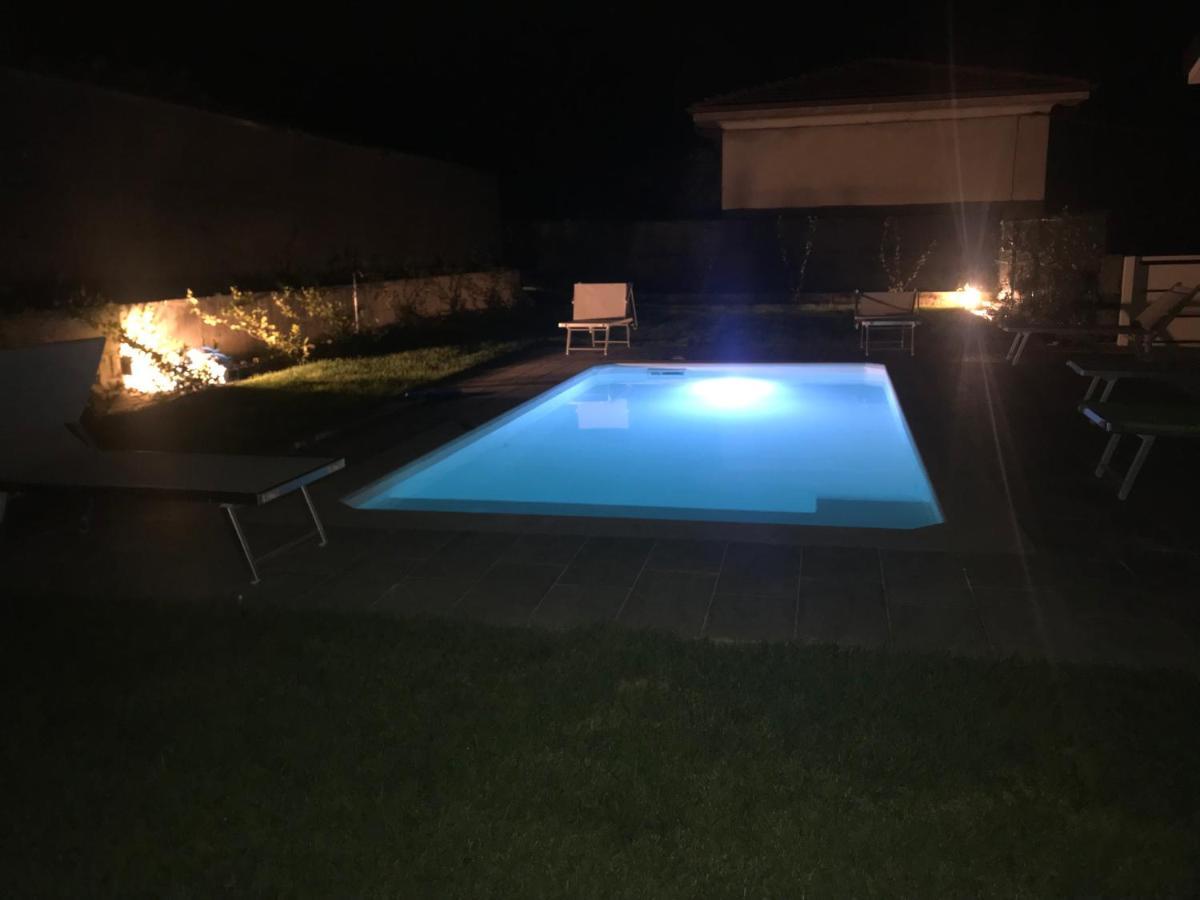 Dimora Aurora Hotel Pastrengo Bagian luar foto