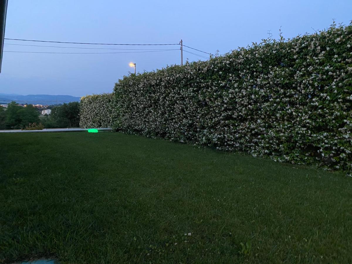 Dimora Aurora Hotel Pastrengo Bagian luar foto