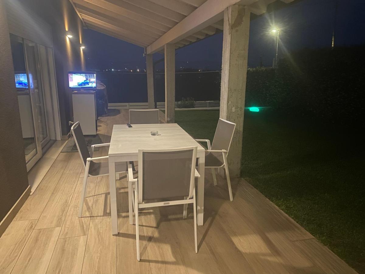 Dimora Aurora Hotel Pastrengo Bagian luar foto
